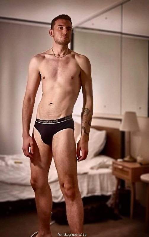 LeoXL Gay Escort Sydney 0423571202 BoyExpress.com